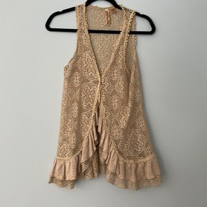 Open or closed flowy vest